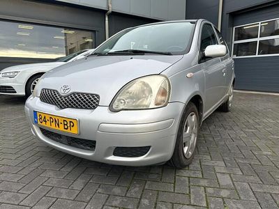 Grijs Gebruikt 2004 Toyota Yaris Hatchback | € 1.850 (Goede deal)