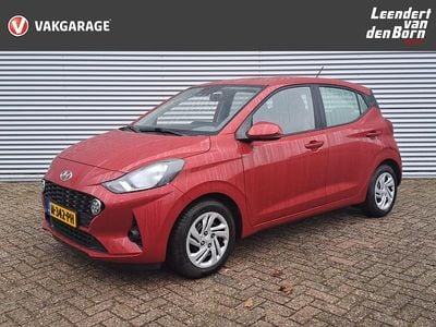 Rood metallic Occasion 2022 Hyundai i10 Comfort Hatchback | € 13.495 (Eerlijke prijs)