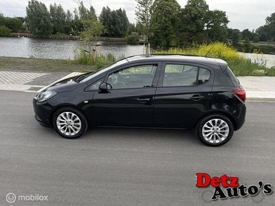 Zwart Occasion 2015 Opel Corsa Edition Hatchback | € 5.250 (Eerlijke prijs)