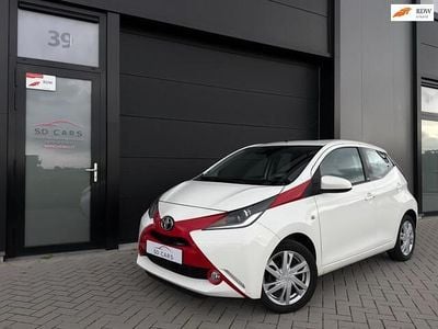 Wit Gebruikt 2016 Toyota Aygo X-play Hatchback | € 7.495 (Goede deal)