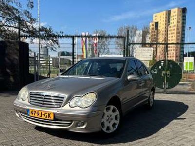 Mercedes C200