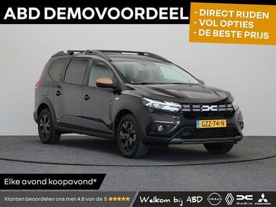 Zwart Gebruikt 2024 Dacia Jogger Extreme MPV | € 24.395 (Iets duurder)