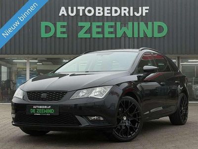 Zwart Gebruikt 2014 Seat Leon Style Hatchback | € 7.999 (Eerlijke prijs)