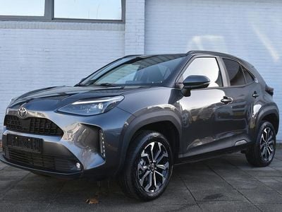 Grijs Occasion 2025 Toyota Yaris Cross Limited SUV | € 29.499 (Eerlijke prijs)