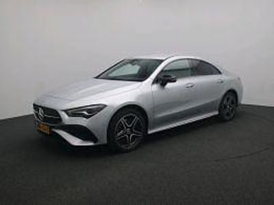 Hightechzilver (licht grijs metallic) Occasion 2024 Mercedes 250 Edition Sedan | € 39.945 (Iets duurder)