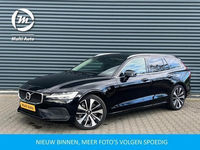 tweedehands Volvo V60 2.0 T6 Twin Engine AWD Momentum Pro Plug in Hybrid PHEV | Panodak | Leder | Led | Carplay | Head-up Display | Camera |