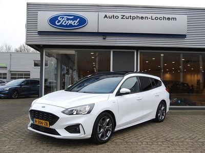 Wit Occasion 2020 Ford Focus ST-Line Stationwagen | € 17.840 (Iets duurder)