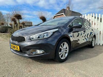 tweedehands Kia Ceed 1.4 CVVT Airco,Stoel en Stuurverwarming, PDC,Dealer onderhouden