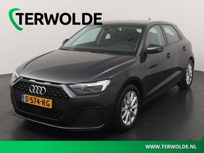 Grijs Occasion 2023 Audi A1 Sportback Proline Hatchback | € 22.945 (Iets duurder)