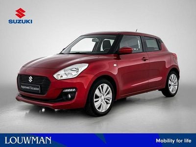 Rood metallic Occasion 2020 Suzuki Swift Hatchback | € 14.950 (Eerlijke prijs)