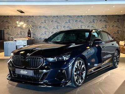 Zwart Occasion 2024 BMW 530e M Sport Sedan | € 63.950 (Iets duurder)