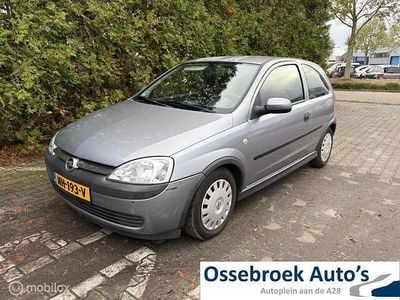 Grijs Occasion 2003 Opel Corsa Comfort Hatchback | € 999 (Eerlijke prijs)