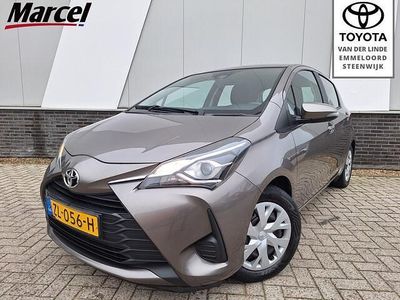 Grijs Gebruikt 2019 Toyota Yaris Active Hatchback | € 12.400 (Eerlijke prijs)