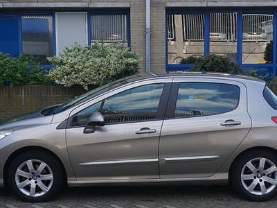 Grijs (metallic) Occasion 2012 Peugeot 308 Active Hatchback | € 5.950 (Duur)