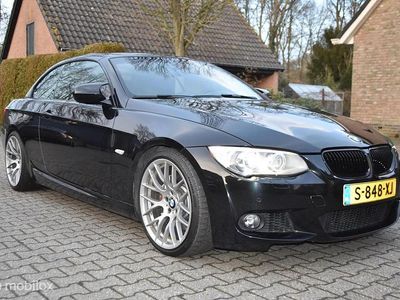 Zwart (metallic) Occasion 2013 BMW 335 Cabriolet M Sport Cabriolet | € 22.900 (Eerlijke prijs)
