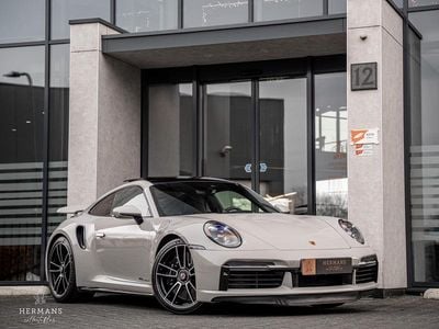 Grijs Occasion 2023 Porsche 992 Coupé | € 254.950 (Super prijs)