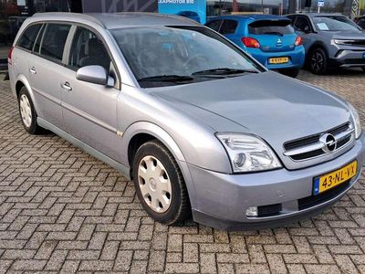 Grijs Occasion 2003 Opel Vectra Comfort Stationwagen | € 1.990 (Iets duurder)