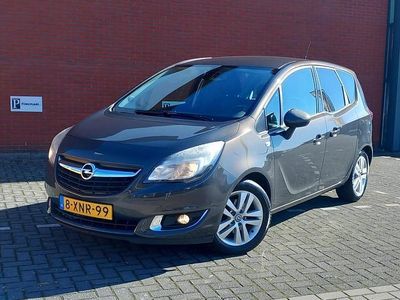 Grijs, metallic lak Occasion 2014 Opel Meriva Design Edition MPV | € 5.750 (Eerlijke prijs)