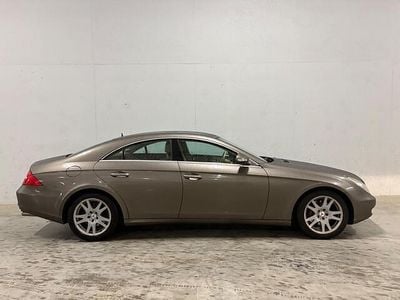 Grijs Gebruikt 2005 Mercedes CLS320 Sedan | € 6.999