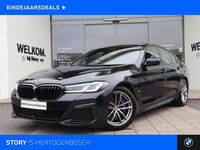 Zwart Gebruikt 2021 BMW 530 Executive Sedan | € 38.950 (Eerlijke prijs)