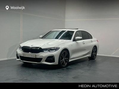 Wit Occasion 2022 BMW 318 Executive Sedan | € 35.880 (Eerlijke prijs)