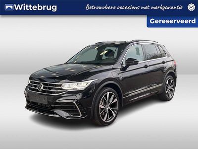 Zwart (metallic) Occasion 2022 VW Tiguan Business SUV | € 37.950 (Duur)