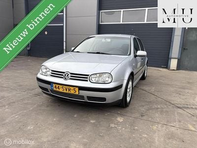 Grijs Gebruikt 2001 VW Golf IV Edition Hatchback | € 1.495 (Eerlijke prijs)