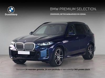 Blauw Occasion 2025 BMW X5 M Sport SUV | € 98.950 (Eerlijke prijs)