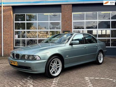 Groen Gebruikt 2002 BMW 540 Lifestyle Sedan | € 16.995 (Iets duurder)