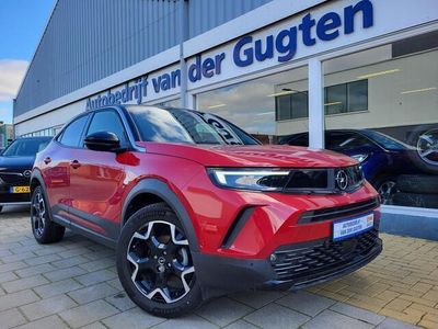 Rood, metallic lak Occasion 2024 Opel Mokka Ultimate SUV | € 26.950 (Duur)