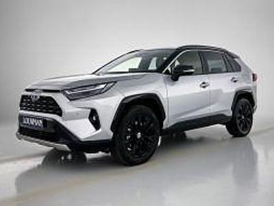 Zilver metallic Gebruikt 2024 Toyota RAV4 SUV | € 44.945 (Eerlijke prijs)