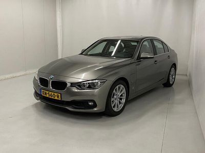 BMW 330e