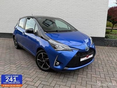 Blauw Occasion 2017 Toyota Yaris Hatchback | € 14.795 (Eerlijke prijs)