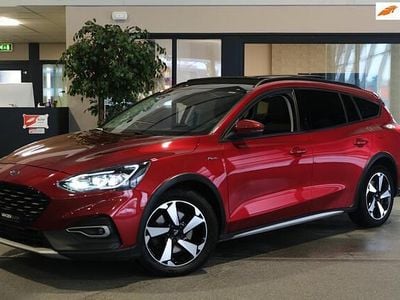Rood (metallic) Occasion 2019 Ford Focus Active Stationwagen | € 16.950 (Eerlijke prijs)