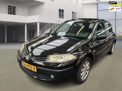 Zwart Gebruikt 2008 Renault Mégane III Hatchback | € 2.500 (Eerlijke prijs)