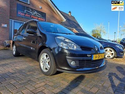 tweedehands Renault Clio Estate 1.2 TCE Dynamique. Panoramadak|Cruise|Airco|Elek ramen. Nwe APK! Goed onderhouden, prijs rijklaar inc garantie