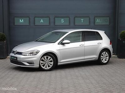 Grijs Gebruikt 2018 VW Golf VII Comfortline Hatchback | € 14.740 (Eerlijke prijs)