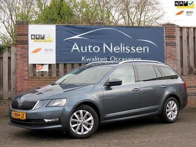 Grijs Occasion 2020 Skoda Octavia Business Line Stationwagen | € 15.450 (Goede deal)