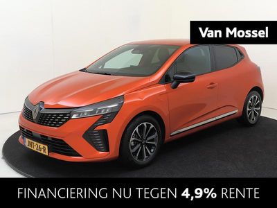 Occasion Renault Clio V Techno 2025 Oranje Hatchback