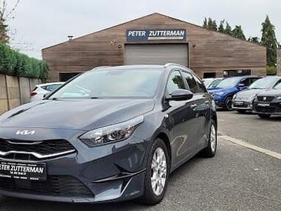 Grijs Occasion 2022 Kia Ceed Attract Hatchback | € 20.600