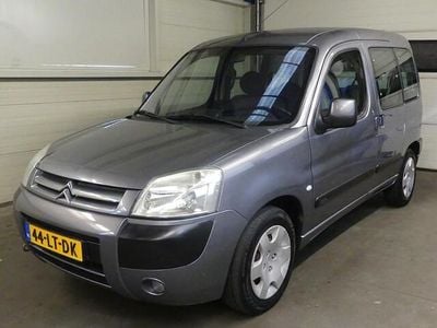 Grijs Gebruikt 2003 Citroën Berlingo MPV | € 2.445 (Eerlijke prijs)