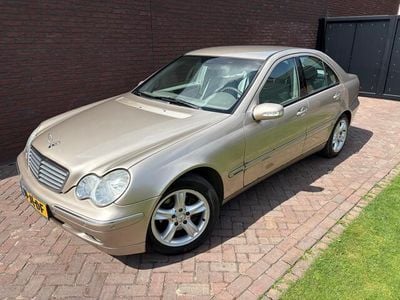 Mercedes C180