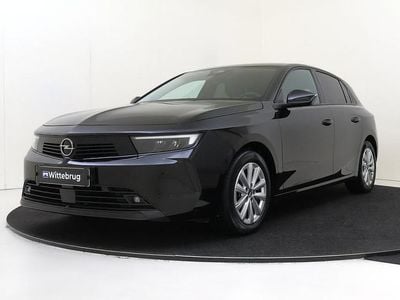 Zwart Occasion 2025 Opel Astra Business Edition Hatchback | € 23.925 (Goede deal)