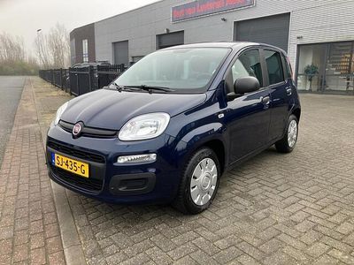 Blauw (metallic) Gebruikt 2018 Fiat Panda Pop Star Hatchback | € 8.499 (Eerlijke prijs)