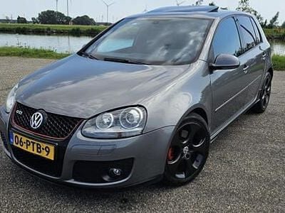 VW Golf V