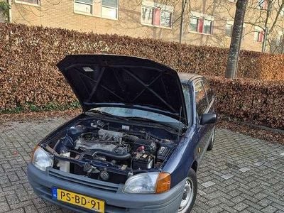Blauw Occasion 1996 Toyota Starlet Hatchback | € 700