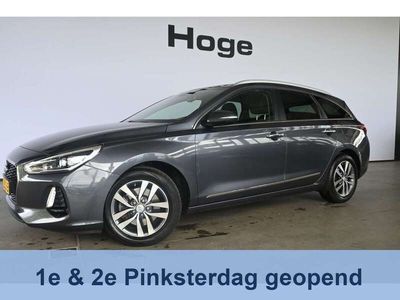 Grijs, metallic lak Occasion 2017 Hyundai i30 Premium Stationwagen | € 12.440 (Iets duurder)