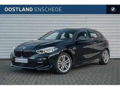 Zwart Occasion 2021 BMW 118 M Sport Hatchback | € 26.950 (Eerlijke prijs)