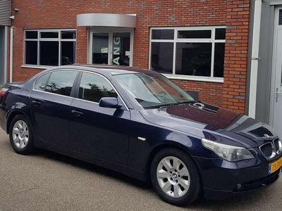 BMW 525