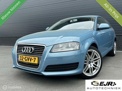 tweedehands Audi A3 1.6 Attraction Business Edition NAV*CLIMA*CRUISE*C